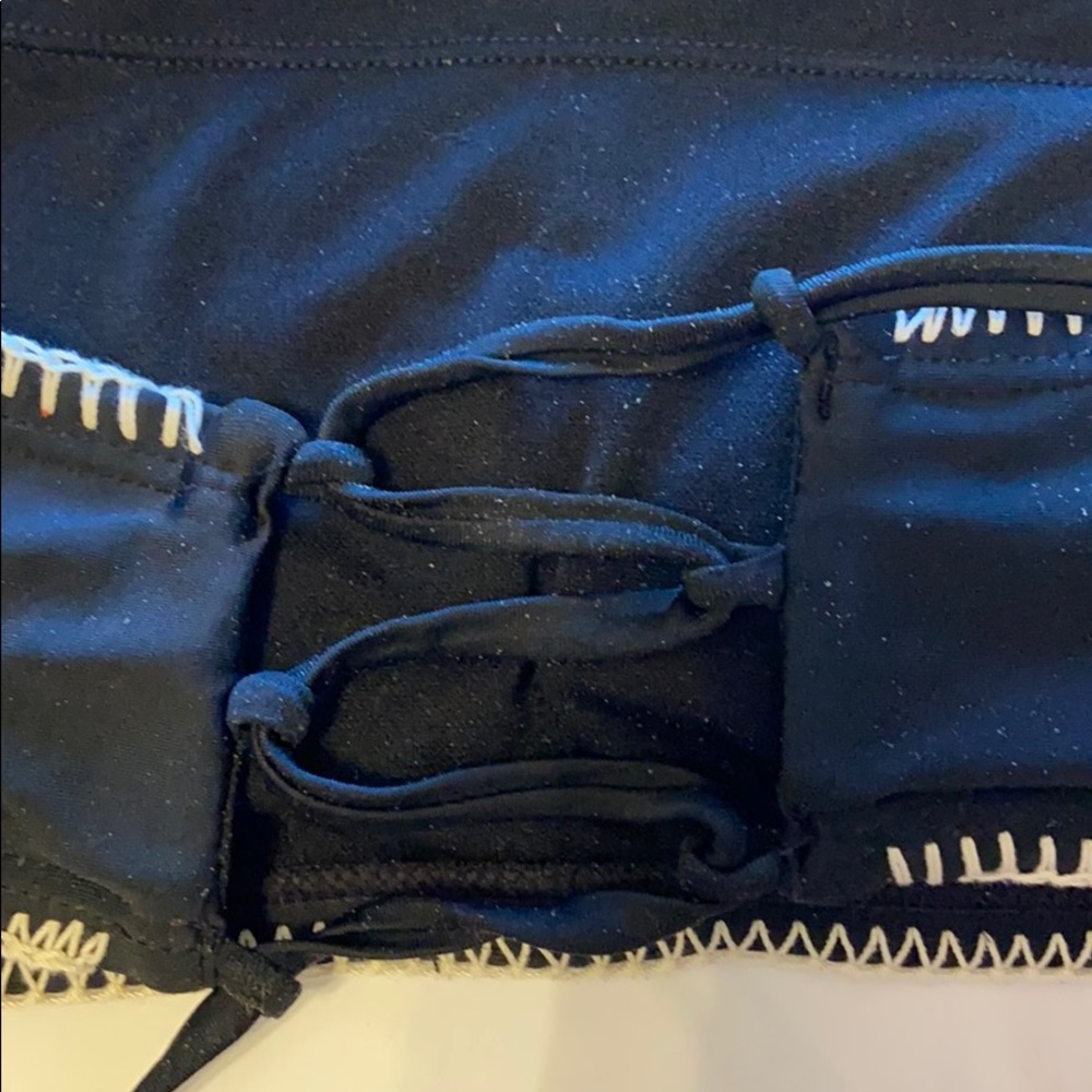 bikini - Picture 2 of 4